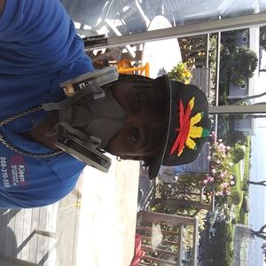 Meet your Posher, Wayne